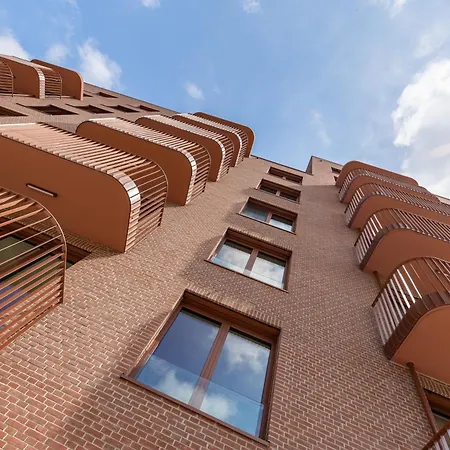 Modern Oasis In Bratislava's Heaven Lägenhet