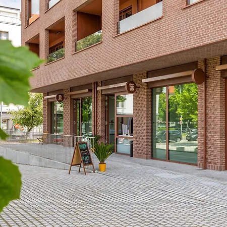 Modern Oasis In Bratislava's Heaven براتسيلافا