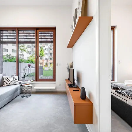 Modern Oasis In Bratislava's Heaven براتسيلافا