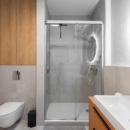 Appartamento Modern Oasis In Bratislava's Heaven