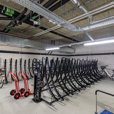 Modern Oasis In Bratislava's Heaven براتسيلافا