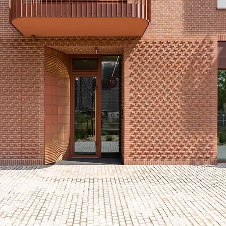 Modern Oasis In Bratislava's Heaven براتسيلافا