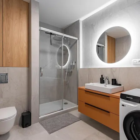 Daire Modern Oasis In Bratislava's Heaven *